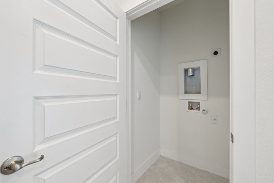 Spacious, unfurnished interior of a new home in Koenig Townhomes, Austin (Image 20).
