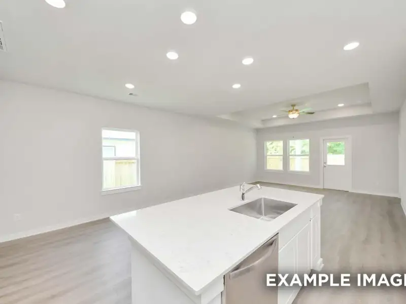 Spacious, unfurnished interior of a new home in Liberty Estates, Cleveland (Image 11).