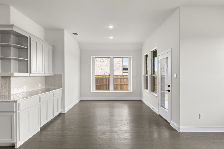Spacious, unfurnished interior of a new home in Lovers Landing, Forney (Image 13). Spacious, unfurnished interior of a new home in Lovers Landing, Forney (Image 13).