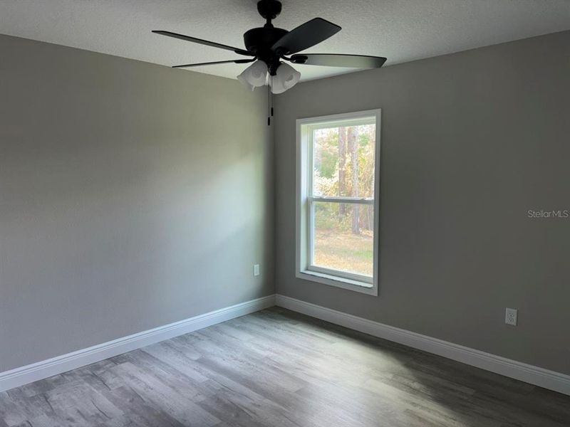 Spacious, unfurnished interior of a new home in , Dunnellon (Image 13).