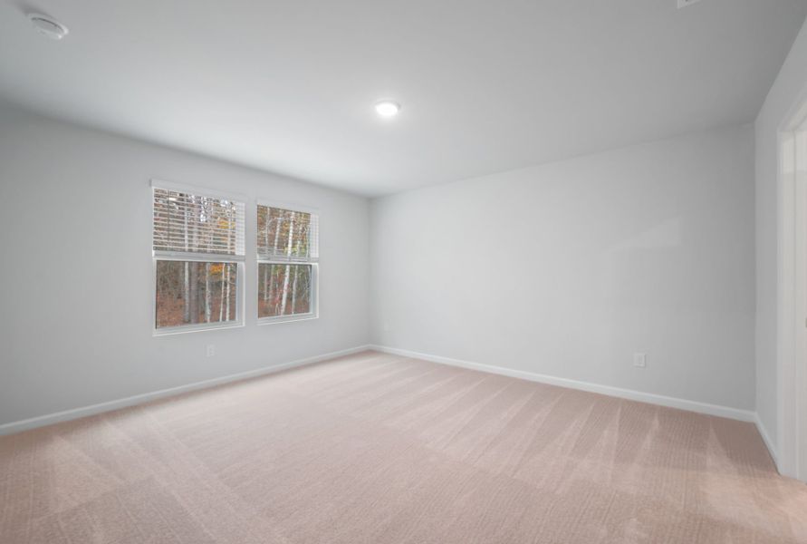 Spacious, unfurnished interior of a new home in Grand Arbor, Blythewood (Image 17).