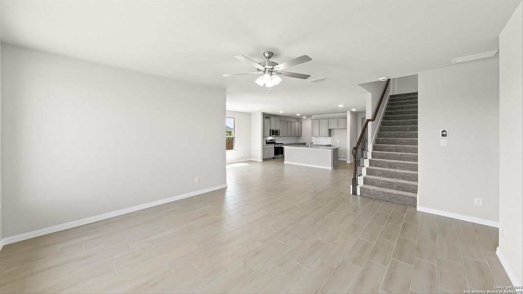 Image 21 of a home in Vista Ridge.