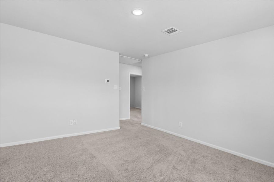 Spacious, unfurnished interior of a new home in Lakes at Black Oak, Magnolia (Image 20).