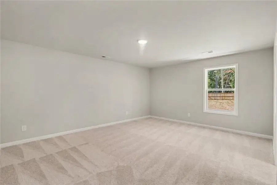 Spacious, unfurnished interior of a new home in , Newnan (Image 39). Spacious, unfurnished interior of a new home in , Newnan (Image 39).