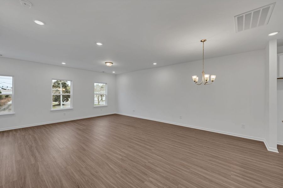 Spacious, unfurnished interior of a new home in Sweetbriar Place, Lebanon (Image 11).