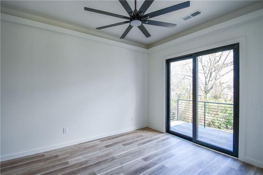 Spacious, unfurnished interior of a new home in , Atlanta (Image 70).