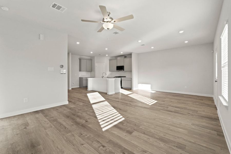Spacious, unfurnished interior of a new home in Magnolia Springs, Montgomery (Image 13).