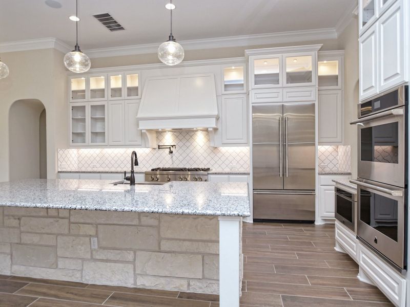 Representative furnished interior of a home built from the Coronado I by Giddens Homes in Clearwater Ranch, Liberty Hill (Image 70).