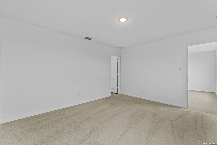 Spacious, unfurnished interior of a new home in Randolph Crossing, Converse (Image 13).