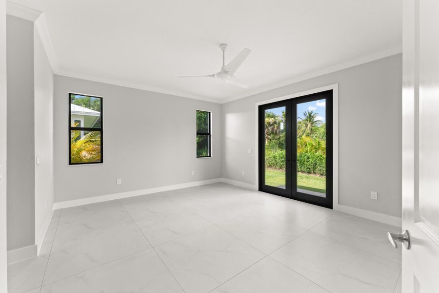 Spacious, unfurnished interior of a new home in , Stuart (Image 27).