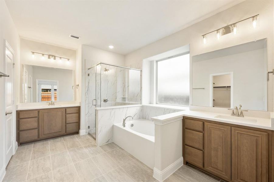 Furnished interior view inside a new home in Country Lakes Classic 60, Argyle (Image 9).