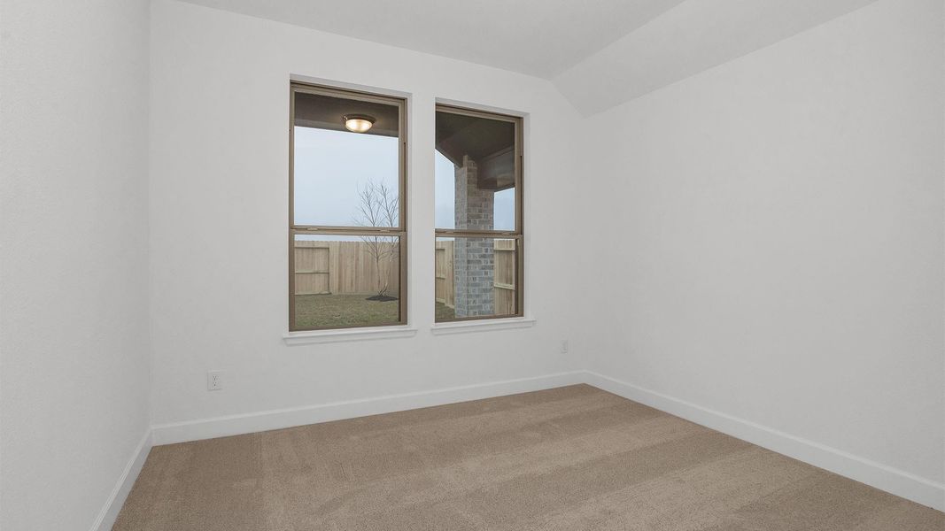 Spacious, unfurnished interior of a new home in The Woodlands Hills 40', Willis (Image 4).