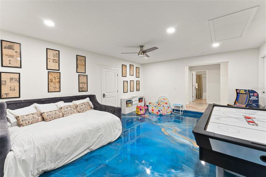 Furnished interior view inside a new home in , Spring Hill (Image 58).