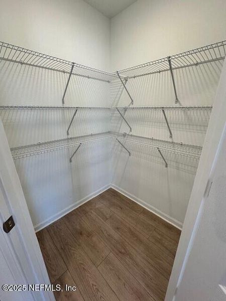 Spacious, unfurnished interior of a new home in Rookery, Green Cove Springs (Image 24).