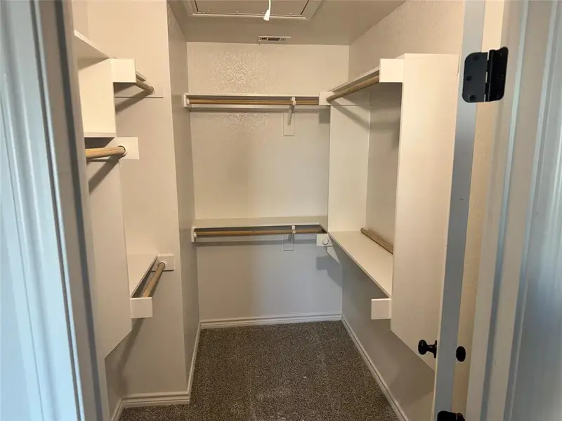 Spacious, unfurnished interior of a new home in , Springtown (Image 7).