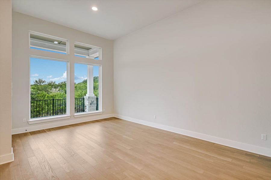 Representative unfurnished interior of a home built from the Sapphire by Giddens Homes in Riverstone, Georgetown (Image 86).