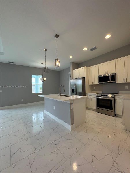 Furnished interior view inside a new home in , Lehigh Acres (Image 4).