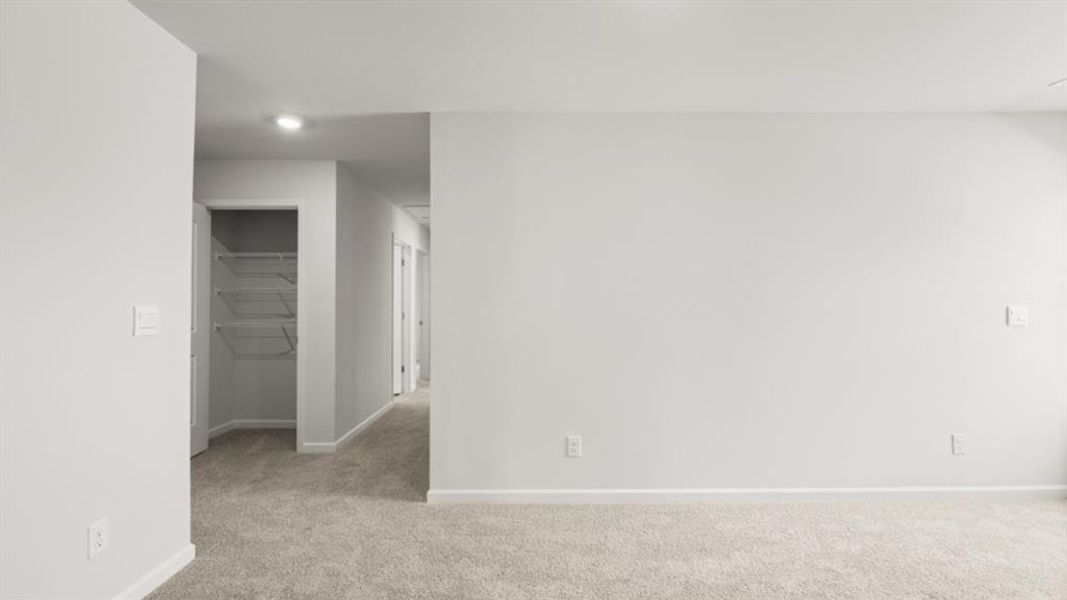 Spacious, unfurnished interior of a new home in Parkside at Carter Grove, Cartersville (Image 37).