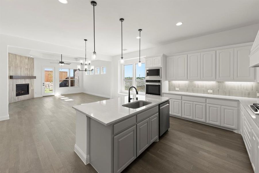 13. 3225 Agnew - Kitchen (3)