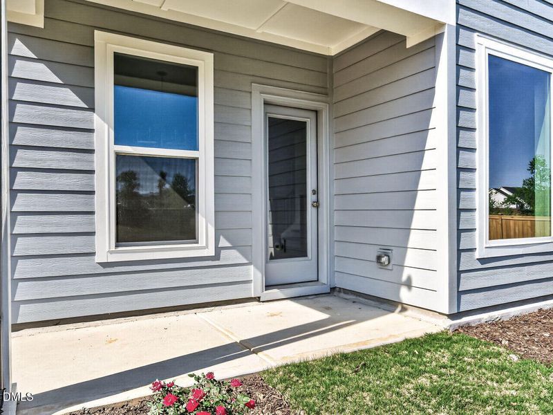 034-1280x960-patio