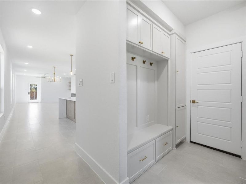 Spacious, unfurnished interior of a new home in , Fort Worth (Image 13).