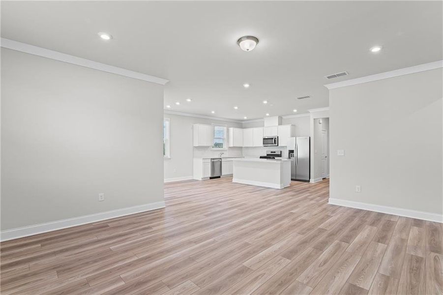 Spacious, unfurnished interior of a new home in Overland, Locust Grove (Image 13).