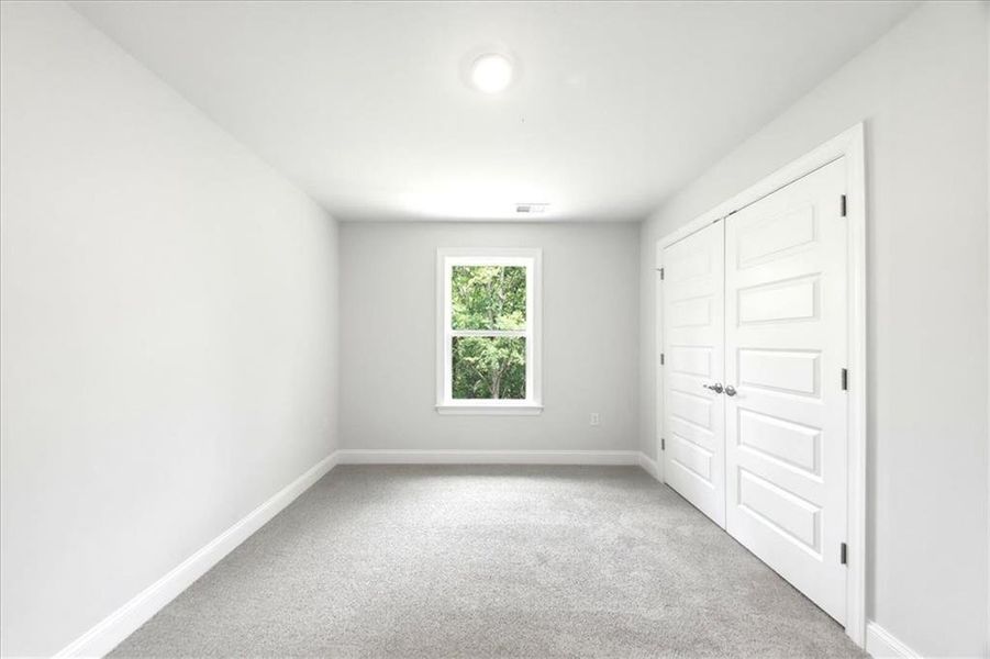 Spacious, unfurnished interior of a new home in Tuscany Hills, Douglasville (Image 32).