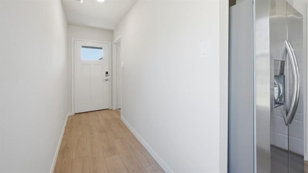 Spacious, unfurnished interior of a new home in The Woods at Lindsey Place, Anna (Image 17).