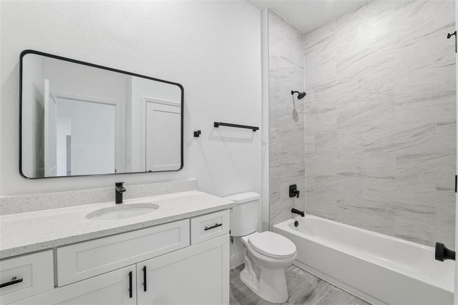 Furnished interior view inside a new home in , Ocala (Image 8).