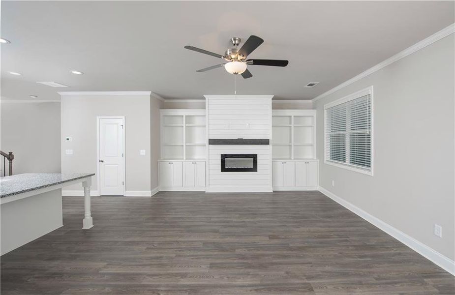 Spacious, unfurnished interior of a new home in , Flowery Branch (Image 7).