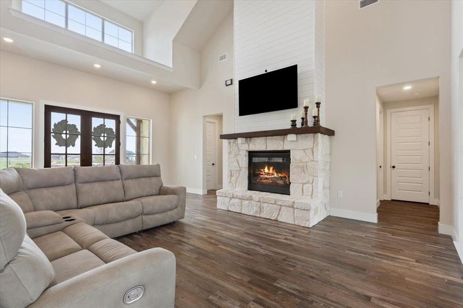 Furnished interior view inside a new home in , Waco (Image 20).