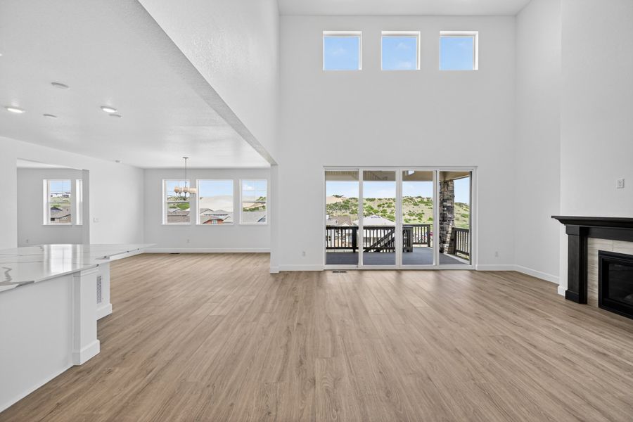 Spacious, unfurnished interior of a new home in Macanta, Castle Rock (Image 12). Spacious, unfurnished interior of a new home in Macanta, Castle Rock (Image 12).
