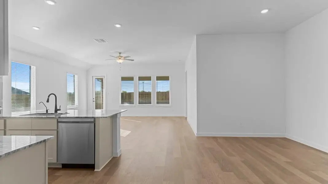 Image 22 of a home in Lago Mar 60' Homesites. Image 22 of a home in Lago Mar 60' Homesites.