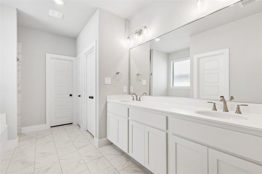 Furnished interior view inside a new home in Willow Vista Estates, Saginaw (Image 9).