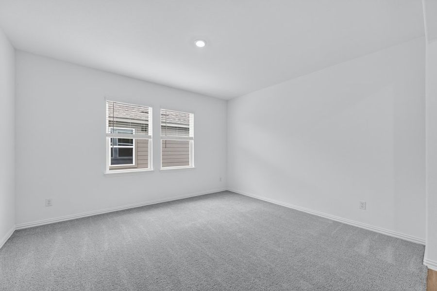 Spacious, unfurnished interior of a new home in River Ridge, Crandall (Image 26).