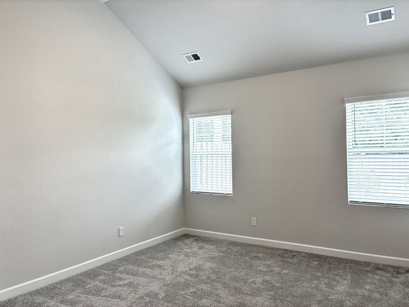 Spacious, unfurnished interior of a new home in Holly Ridge, Greenville (Image 16). Spacious, unfurnished interior of a new home in Holly Ridge, Greenville (Image 16).
