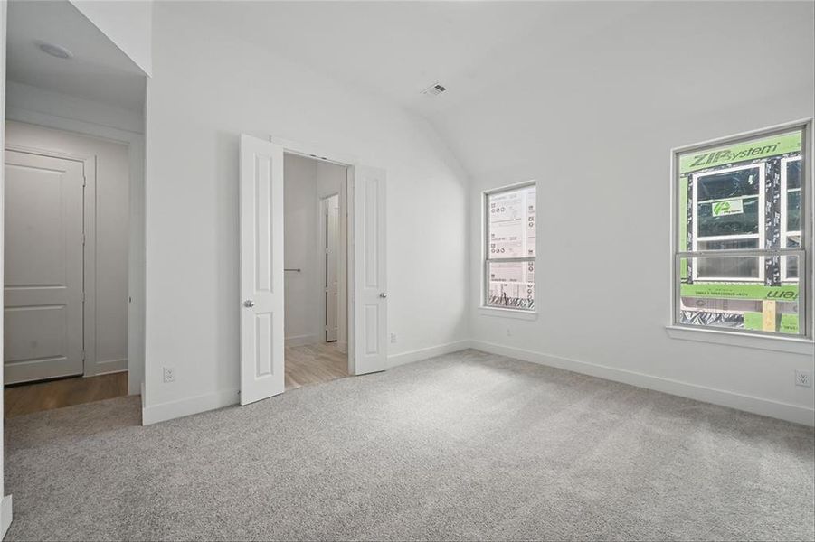 4289SantuaryROYCA021