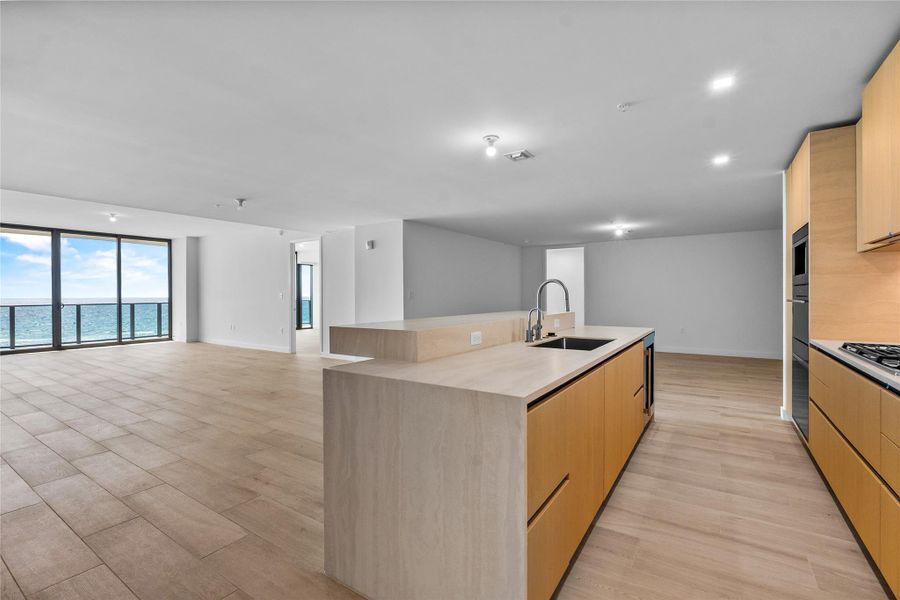 Spacious, unfurnished interior of a new home in Casamar, Pompano Beach (Image 20). Spacious, unfurnished interior of a new home in Casamar, Pompano Beach (Image 20).