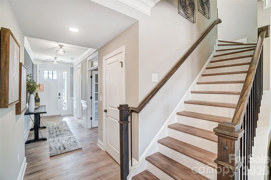 Composite treads & metal balusters