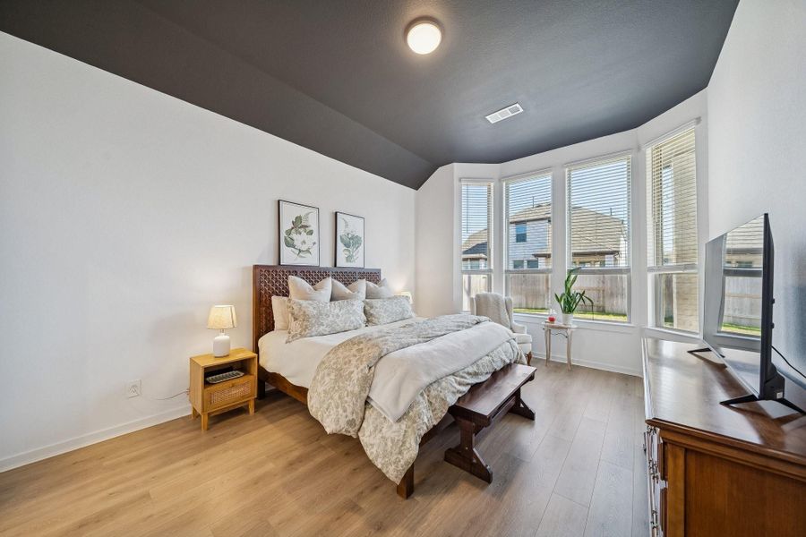 Furnished interior view inside a new home in Fulbrook on Fulshear Creek: 50ft. lots, Fulshear (Image 9). Furnished interior view inside a new home in Fulbrook on Fulshear Creek: 50ft. lots, Fulshear (Image 9).