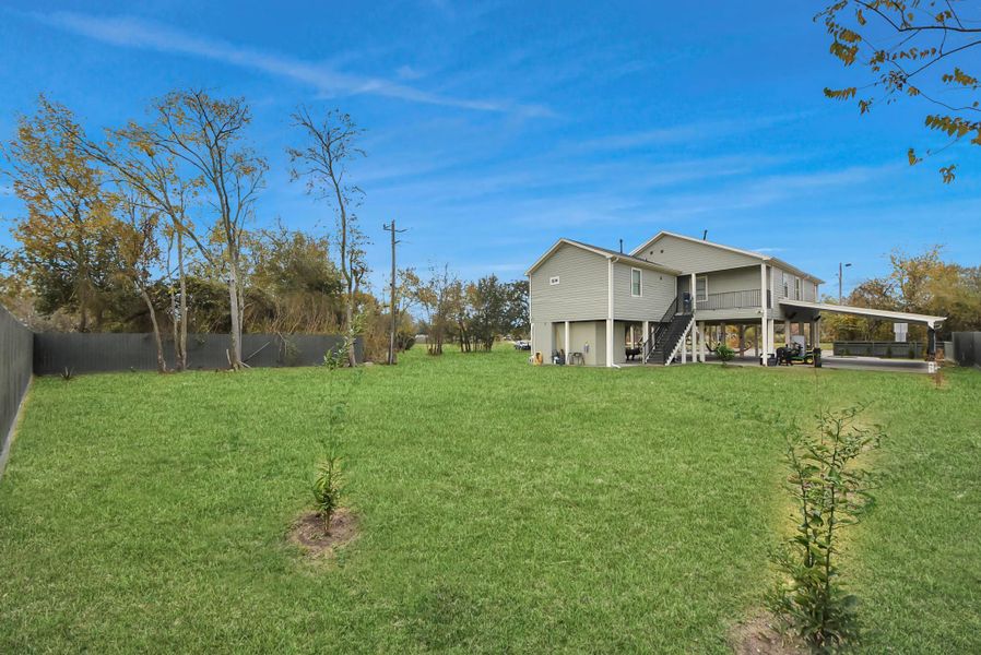 Exterior details and patio area of a home in , Pasadena (Image 22).
