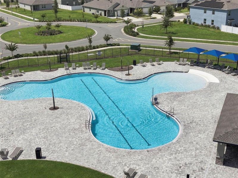 Community amenities in , Davenport (Image 68).