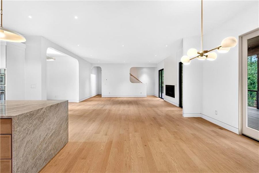 Spacious, unfurnished interior of a new home in , Dunwoody (Image 85).