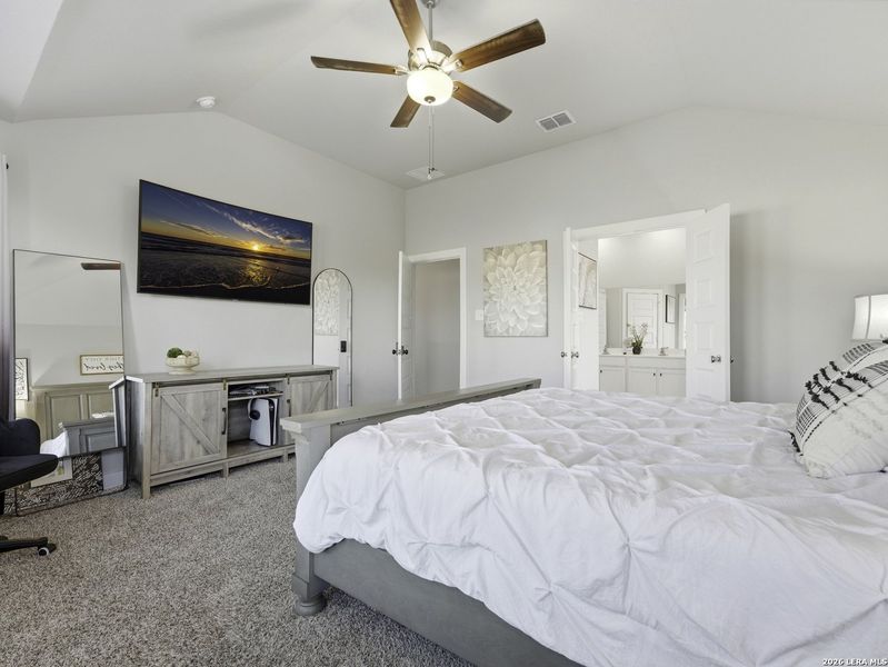 Furnished interior view inside a new home in Summer Hills, Atascosa (Image 6).