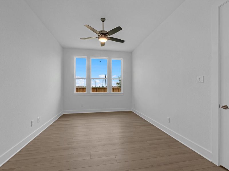 Spacious, unfurnished interior of a new home in Dunham Pointe, Cypress (Image 13).