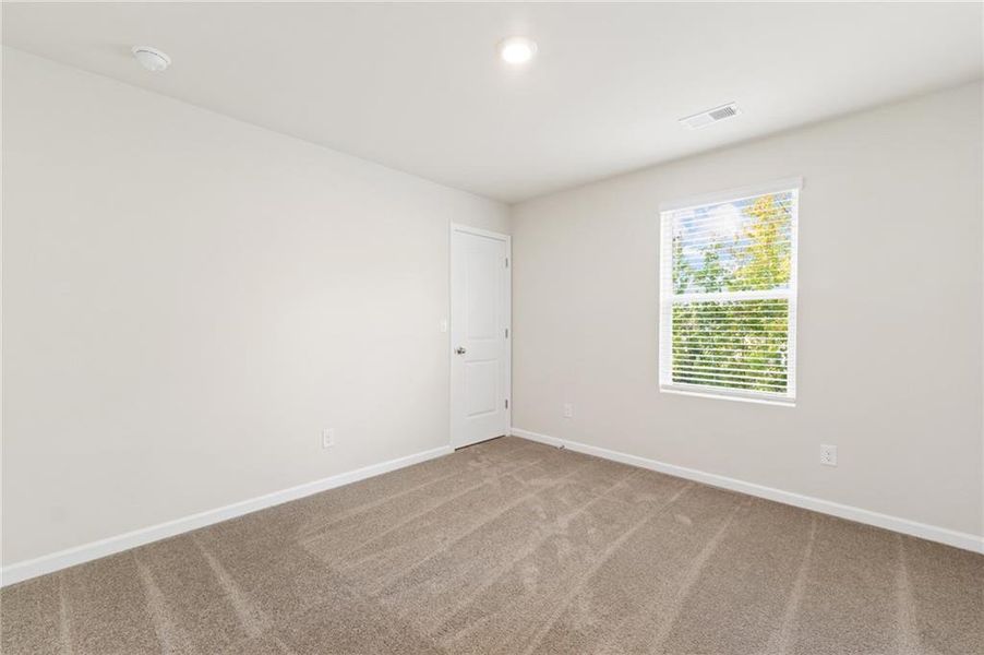 Spacious, unfurnished interior of a new home in The Woodlands Preserve, Jackson (Image 12).