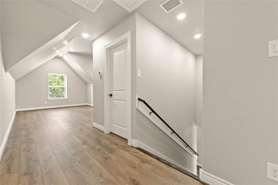 Spacious, unfurnished interior of a new home in , Waller (Image 16).