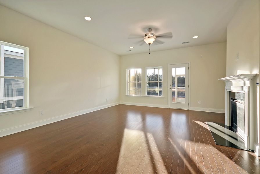 Spacious, unfurnished interior of a new home in Heron's Walk at Summers Corner: Carolina Collection, Summerville (Image 22). Spacious, unfurnished interior of a new home in Heron's Walk at Summers Corner: Carolina Collection, Summerville (Image 22).