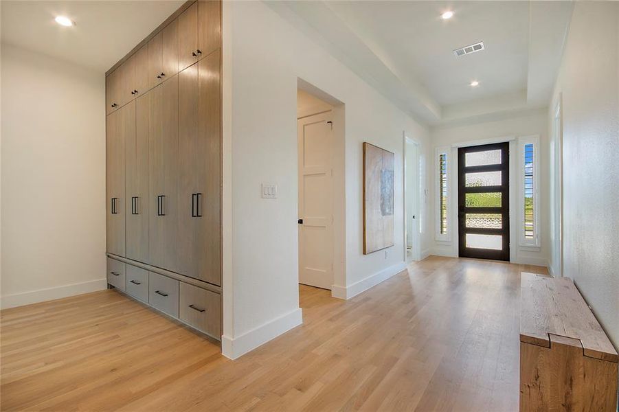 Spacious, unfurnished interior of a new home in , Heath (Image 18).