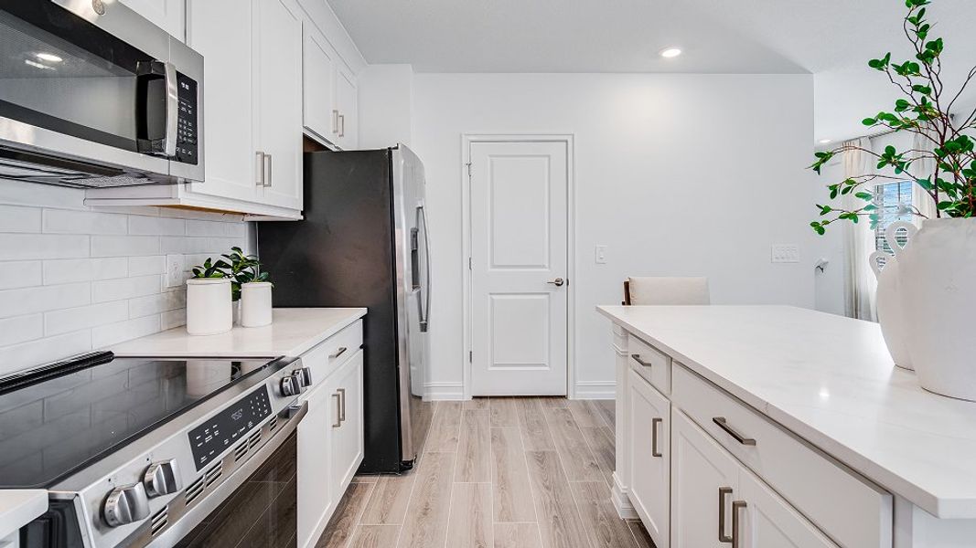 2411 Flagler Kitchen 2of4 F2 Base3